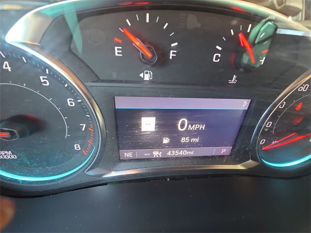 Vehicle image 21 of 35