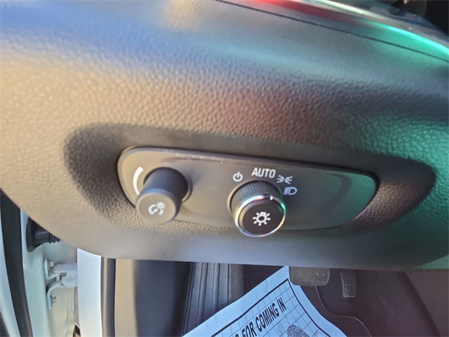 Vehicle image 34 of 35