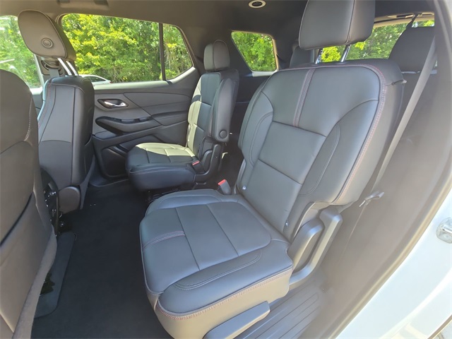 Vehicle image 14 of 35