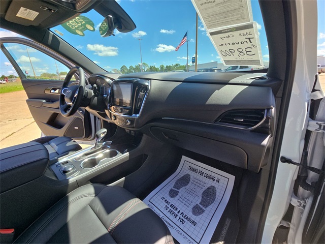 Vehicle image 19 of 35