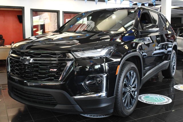 2023 Chevrolet Traverse RS Image 1 of 44