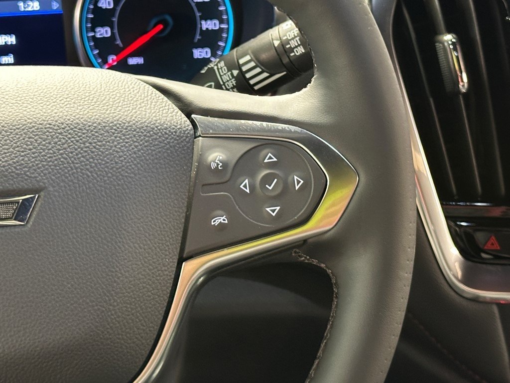 Vehicle image 24 of 38