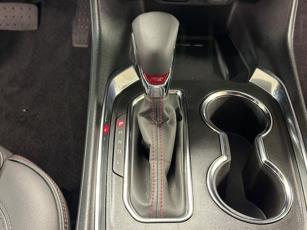 Vehicle image 26 of 38