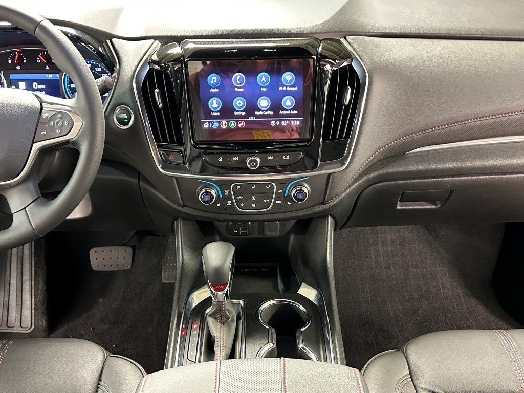 Vehicle image 21 of 38