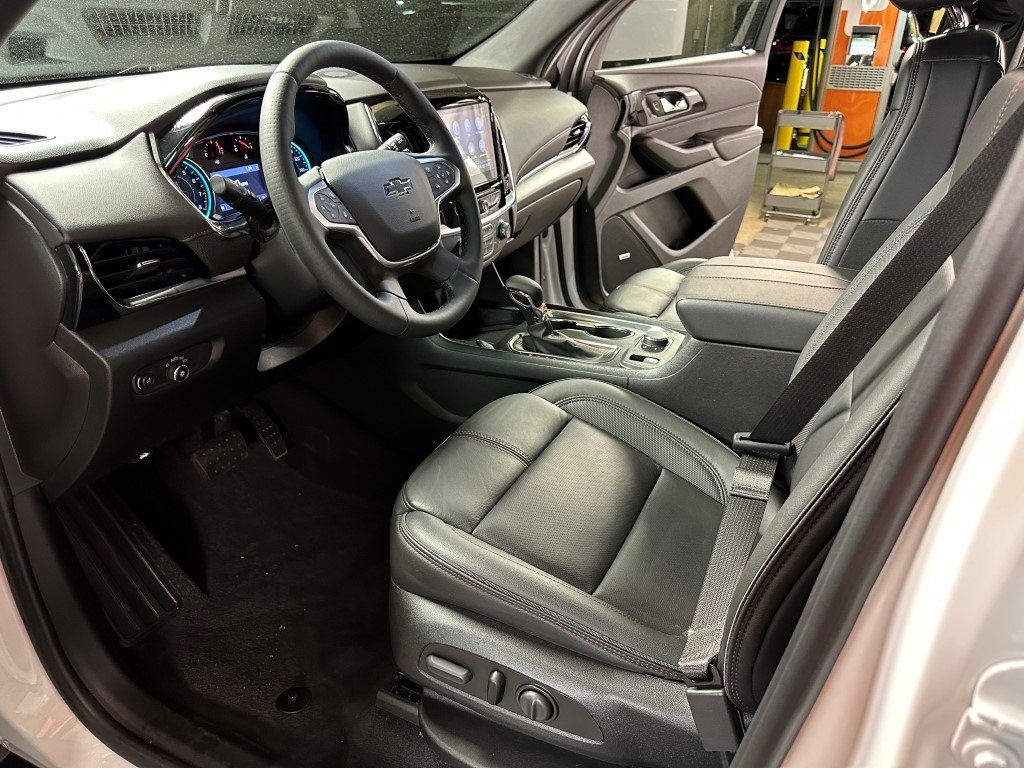 Vehicle image 29 of 38