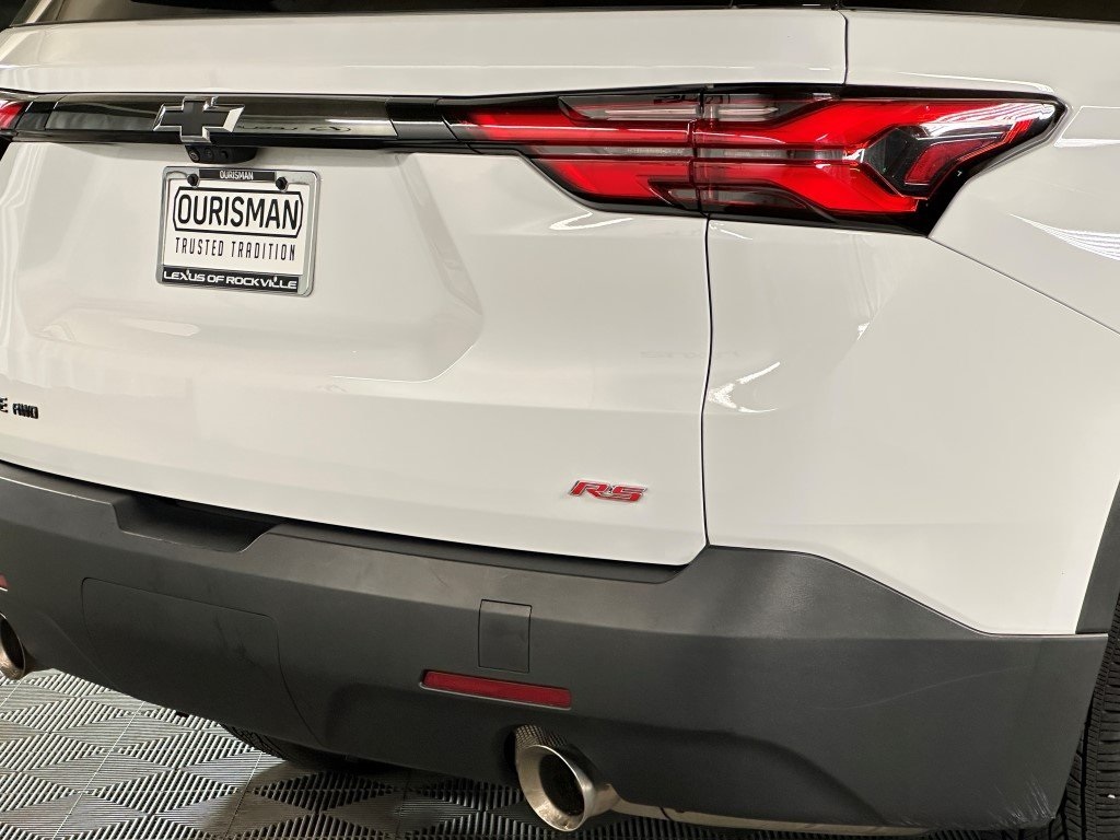 Vehicle image 11 of 38