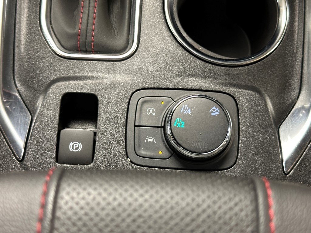 Vehicle image 27 of 38