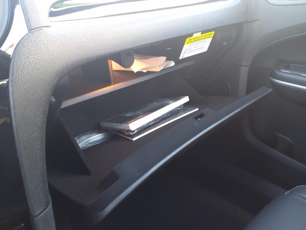 Vehicle image 26 of 33
