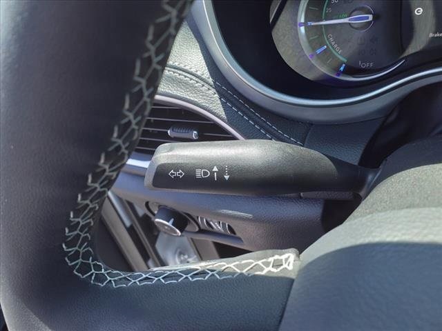 2023 Chrysler Pacifica Hybrid Touring L Image 14 of 34