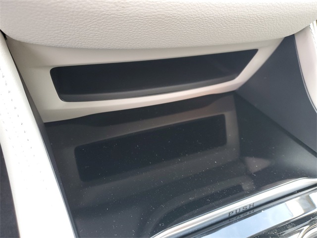 Vehicle image 31 of 34