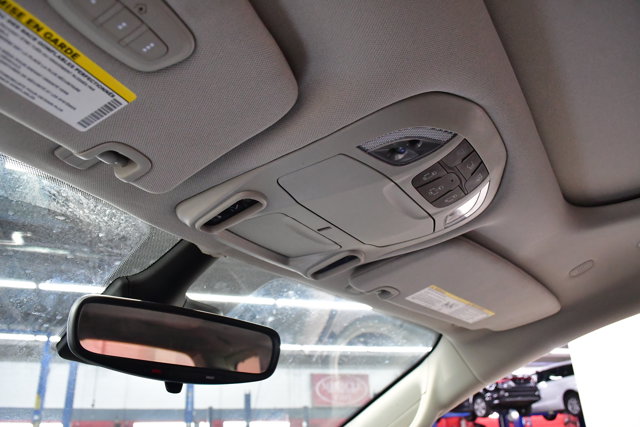 2023 Chrysler Pacifica Limited Image 25 of 36