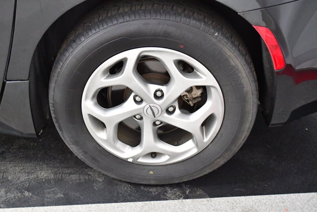 2023 Chrysler Pacifica Limited Image 11 of 36