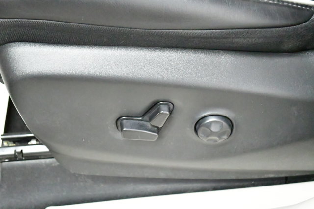 2023 Chrysler Pacifica Limited Image 36 of 36