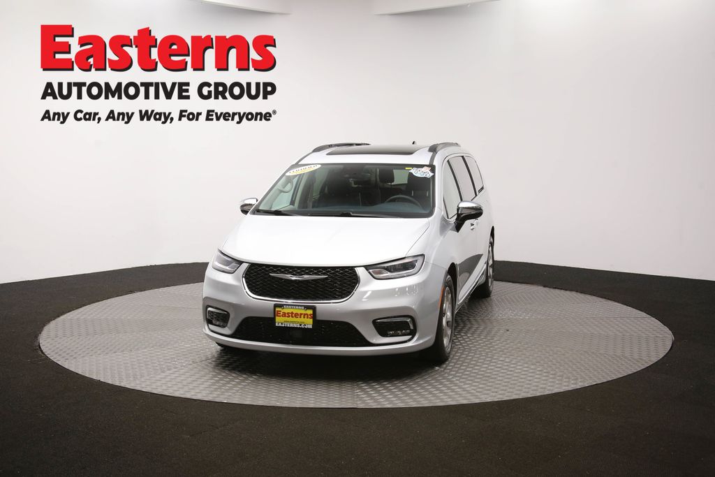 Vehicle image 5 of 66