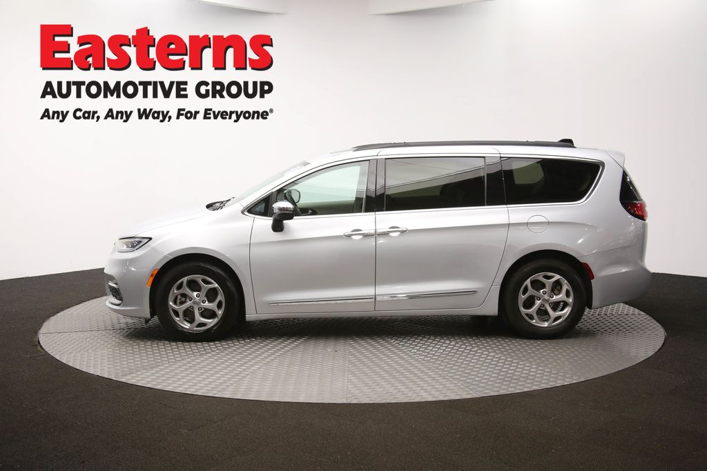Vehicle image 36 of 66
