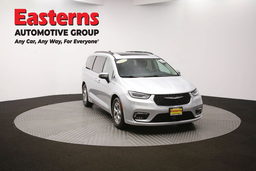 Vehicle image 10 of 66