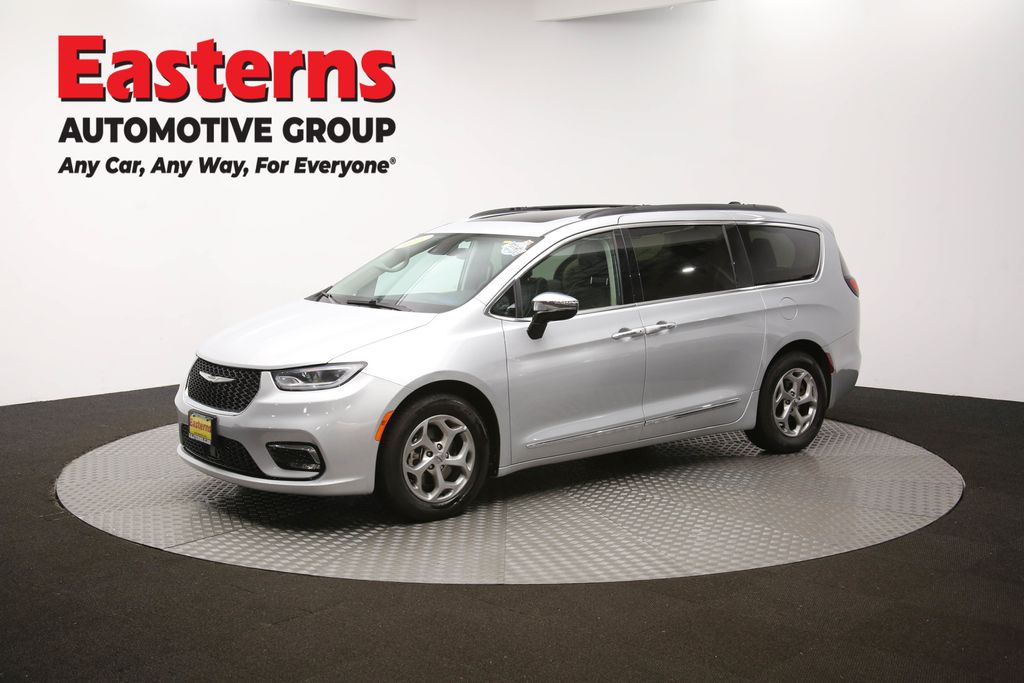 Vehicle image 6 of 66