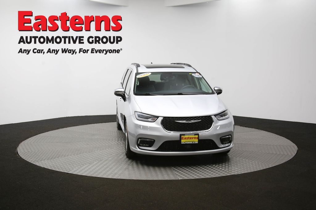 Vehicle image 15 of 66