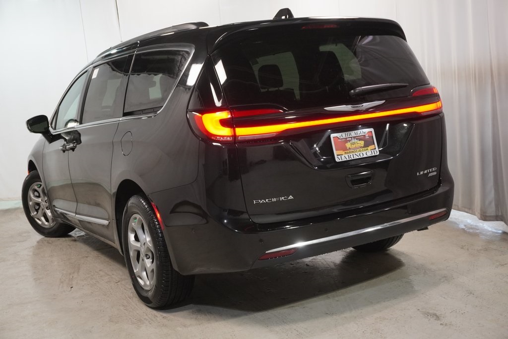 Vehicle image 9 of 40