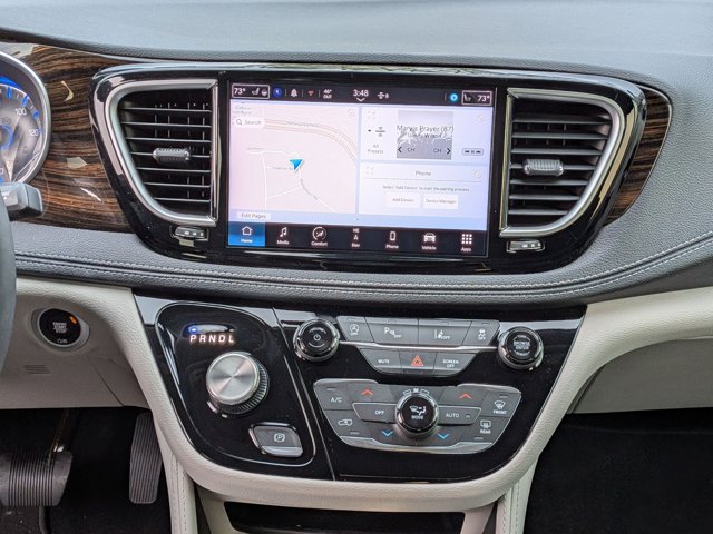 2023 Chrysler Pacifica Limited Image 18 of 23