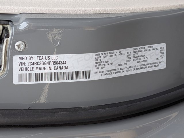 2023 Chrysler Pacifica Limited Image 20 of 23