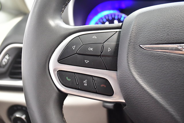 2023 Chrysler Pacifica Touring-L Image 30 of 35