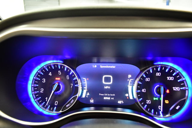 2023 Chrysler Pacifica Touring-L Image 19 of 35