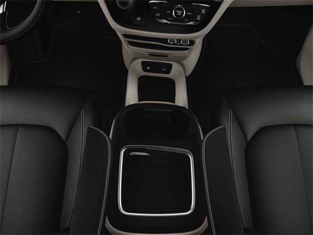 Vehicle image 18 of 23
