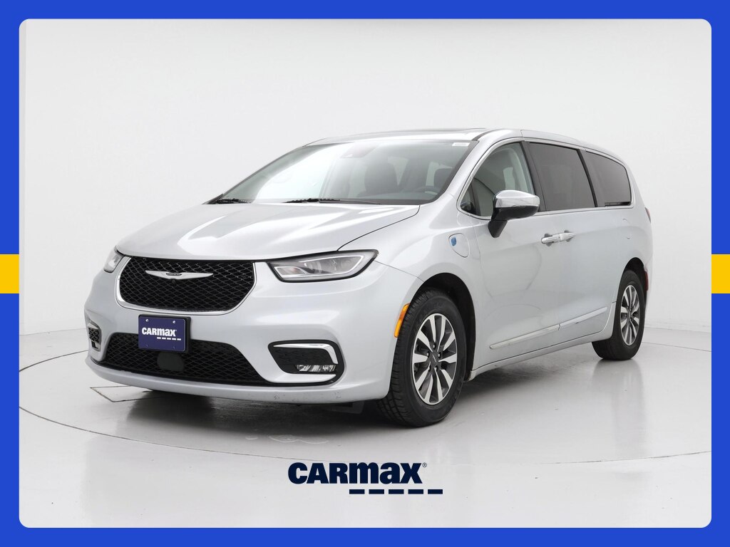 2023 Chrysler Pacifica Hybrid Limited Image 1 of 27