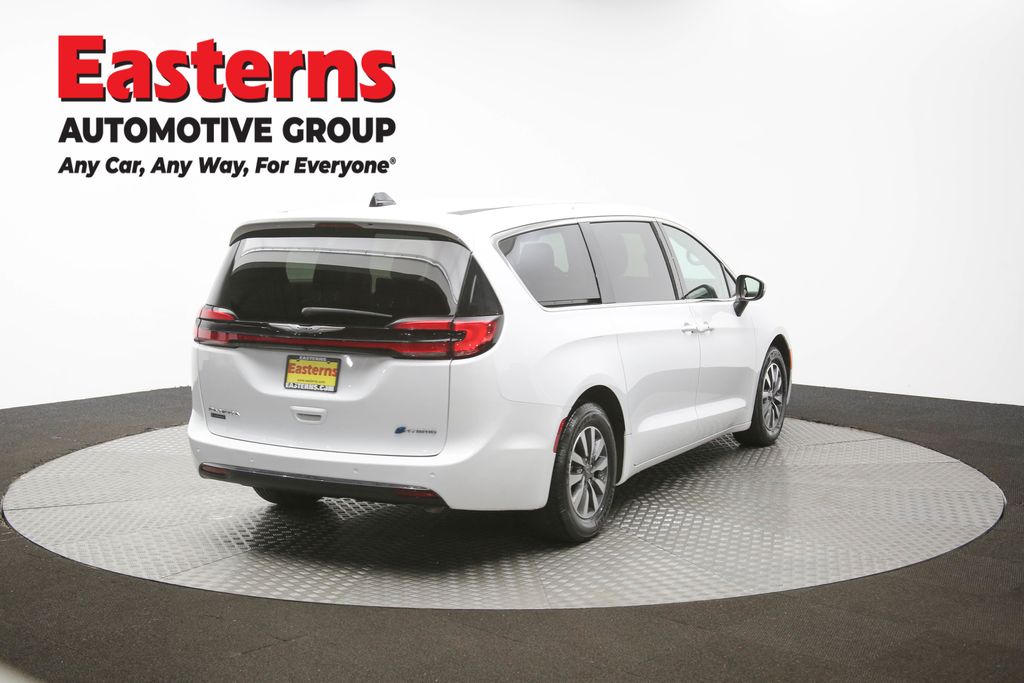 Vehicle image 24 of 63