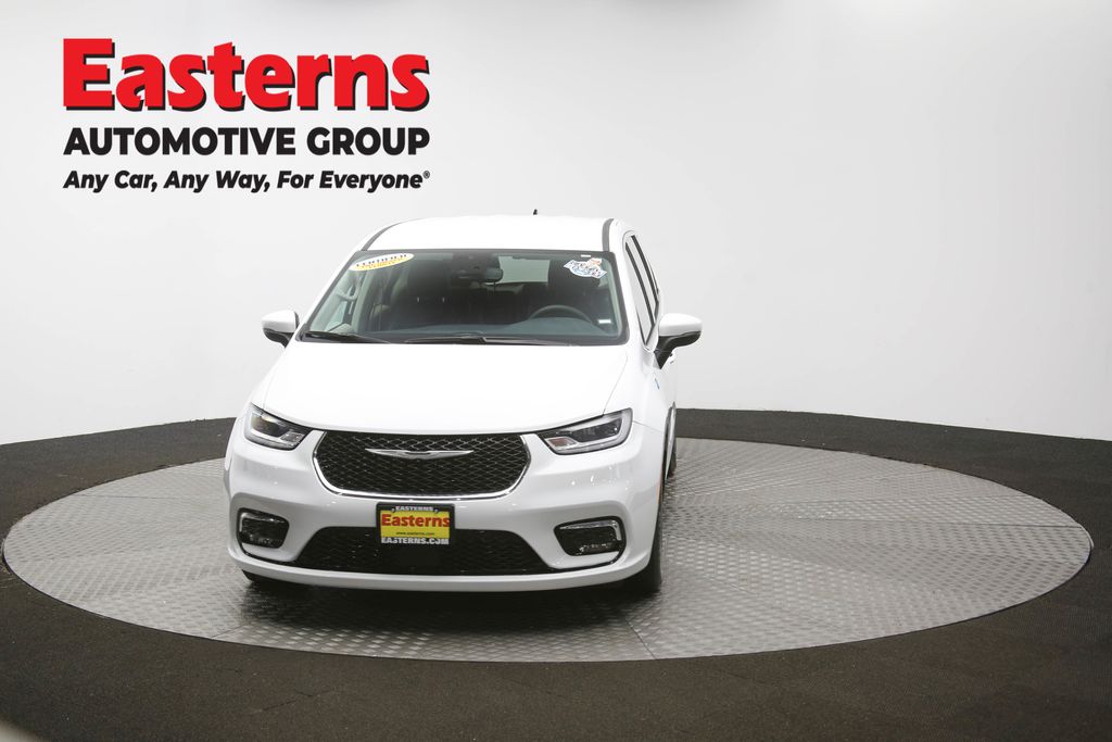 Vehicle image 9 of 63
