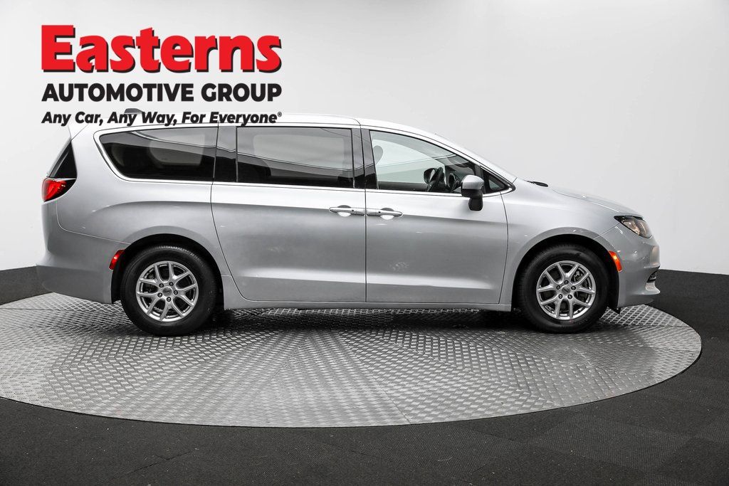 Vehicle image 16 of 65