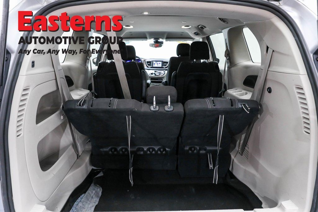 Vehicle image 43 of 65