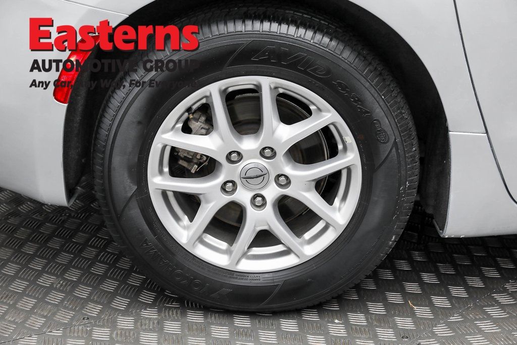 Vehicle image 38 of 65