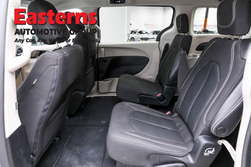 Vehicle image 44 of 65