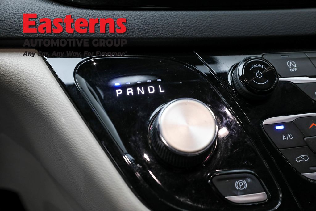 Vehicle image 49 of 63