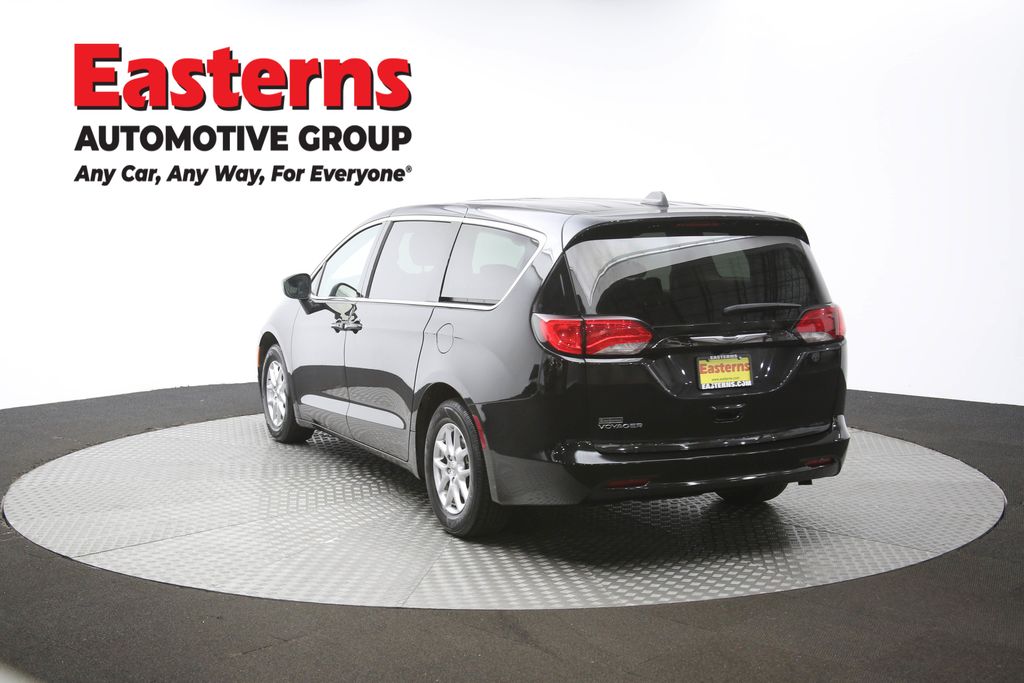 Vehicle image 30 of 63