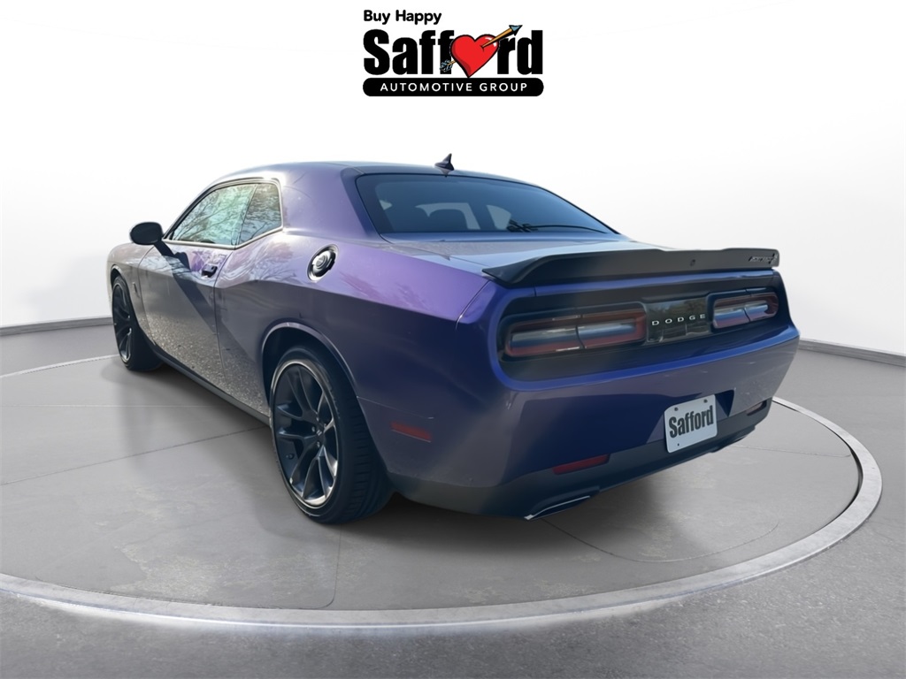 Vehicle image 5 of 28