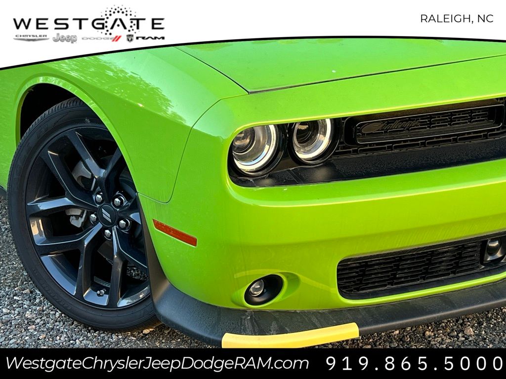 Vehicle image 28 of 28
