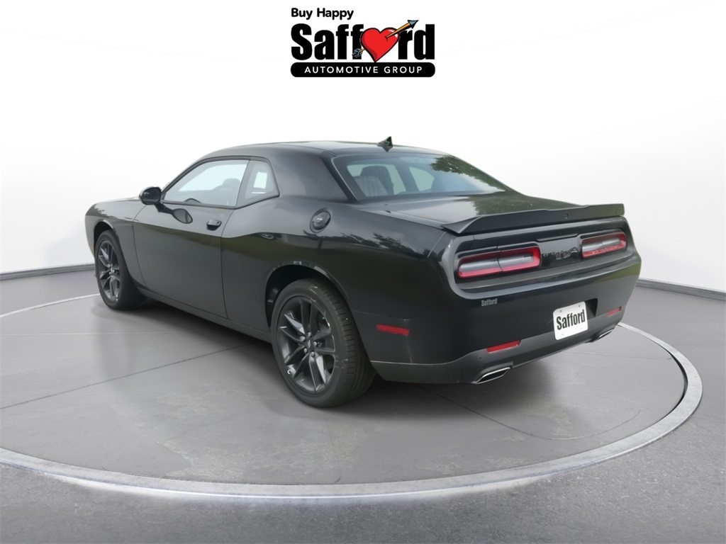 Vehicle image 6 of 16