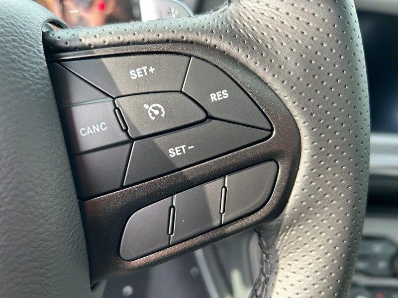 Vehicle image 10 of 17