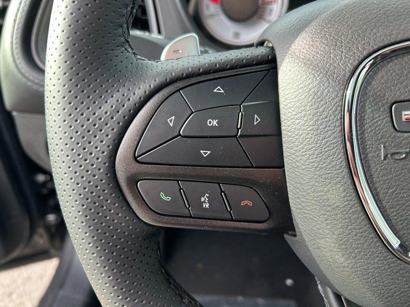 Vehicle image 9 of 17