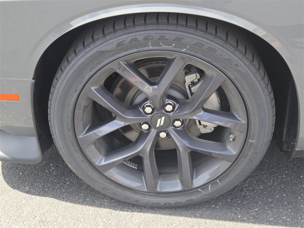 Vehicle image 5 of 15