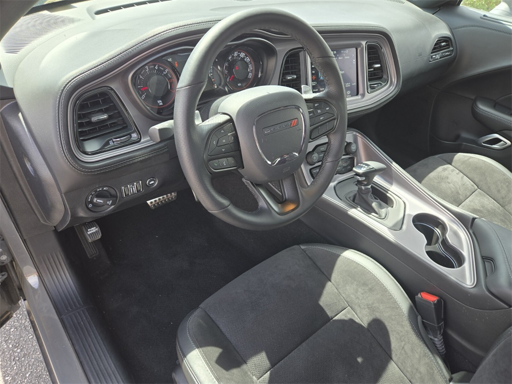 Vehicle image 8 of 15