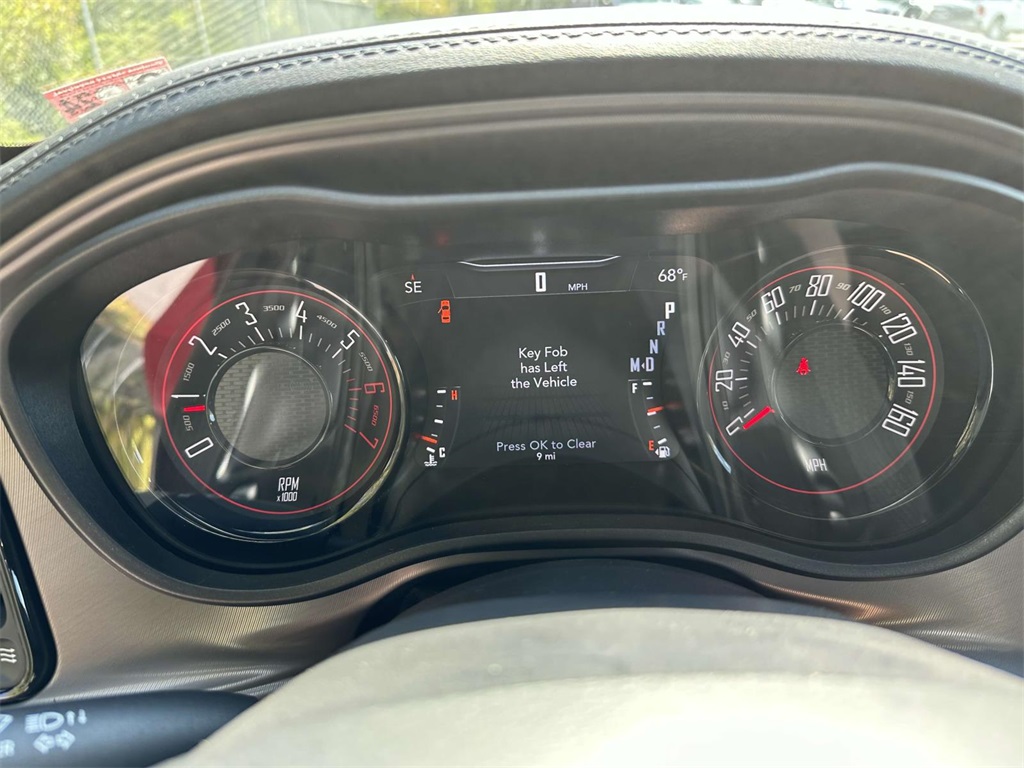 Vehicle image 16 of 29