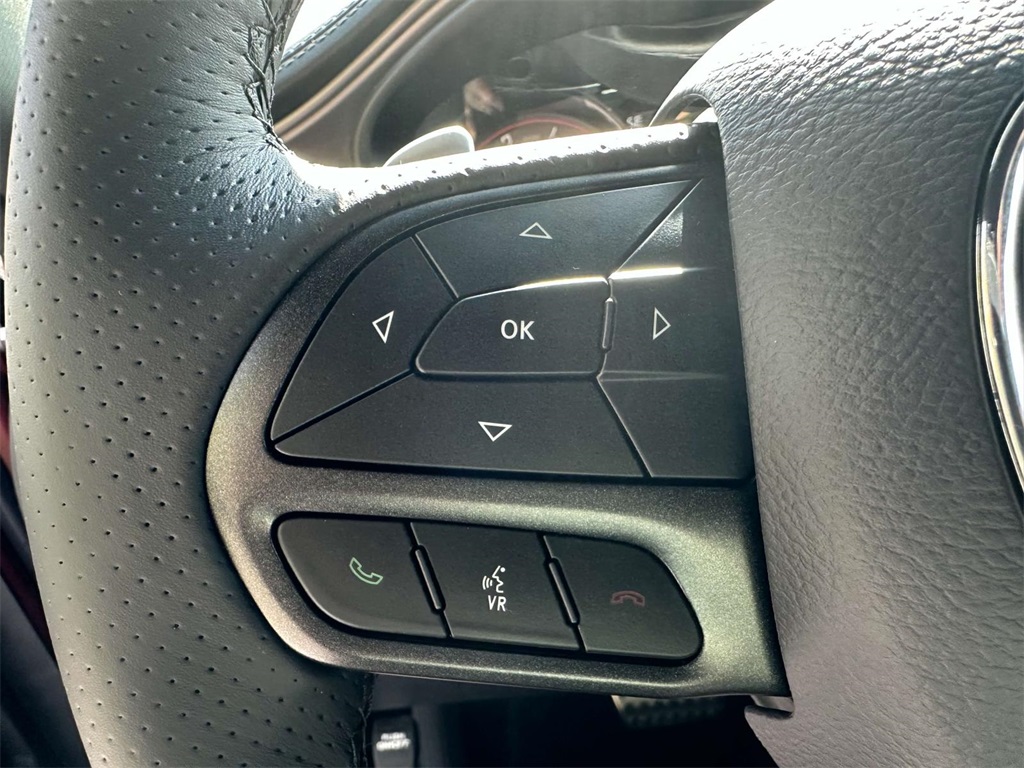 Vehicle image 23 of 29