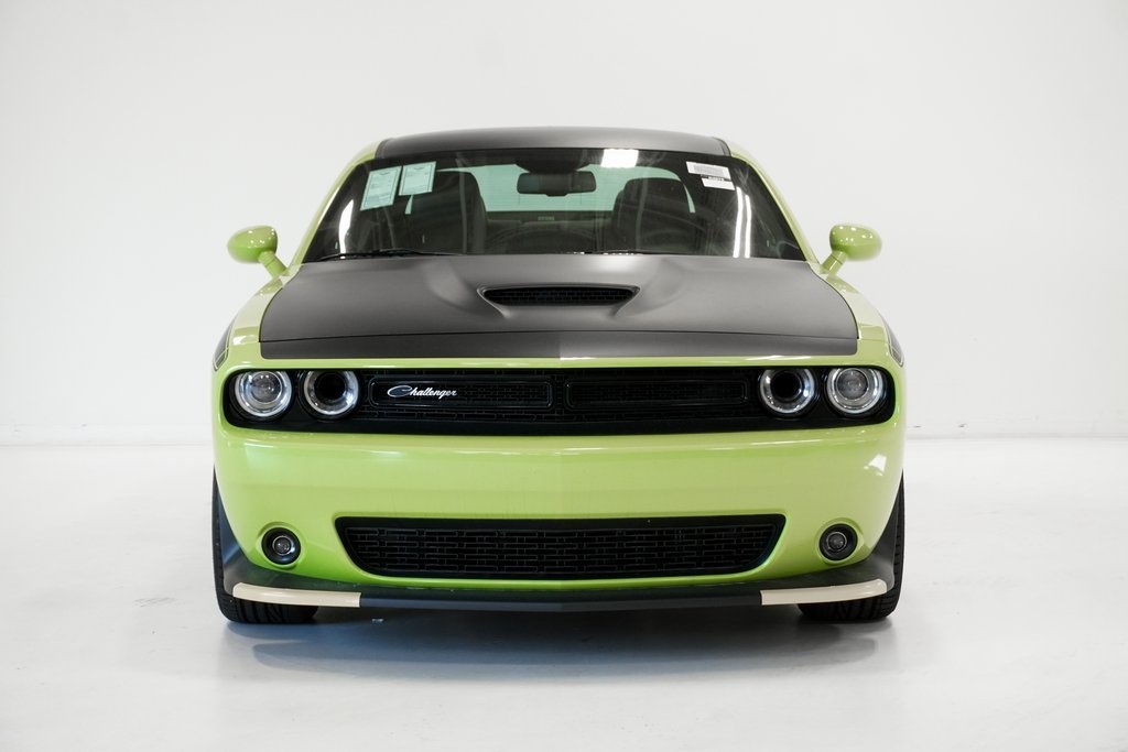 Vehicle image 3 of 29