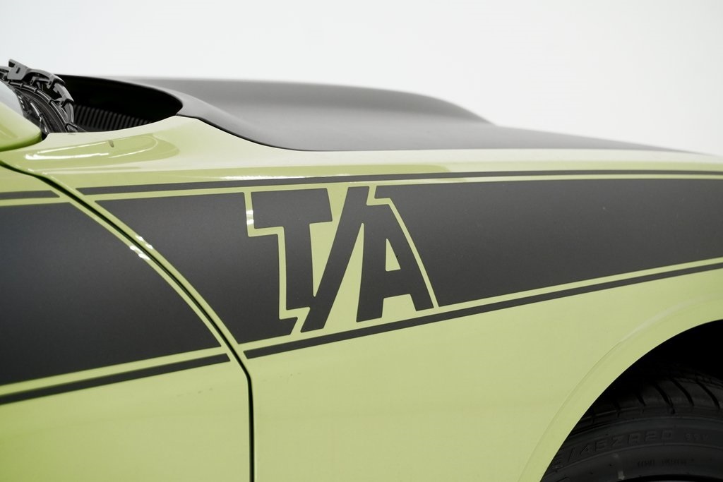 Vehicle image 9 of 29