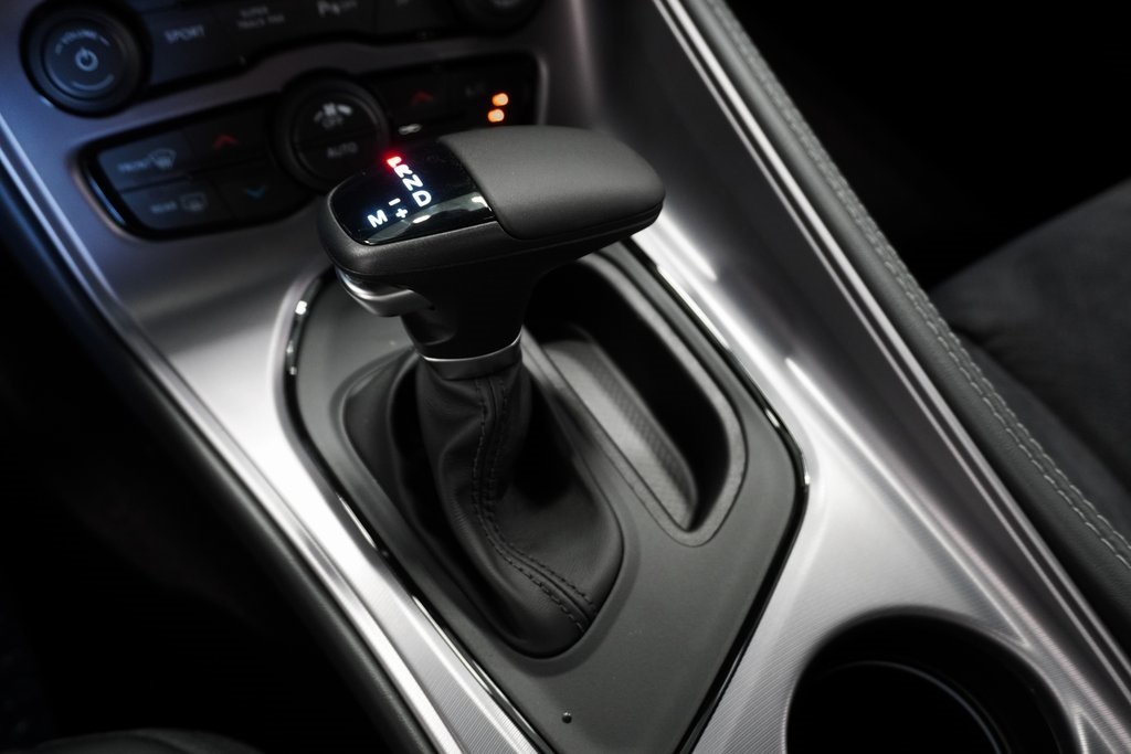 Vehicle image 28 of 29