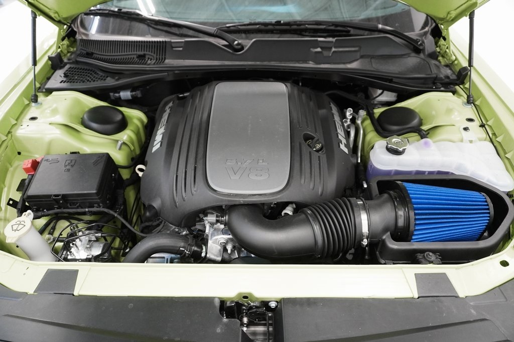 Vehicle image 11 of 29